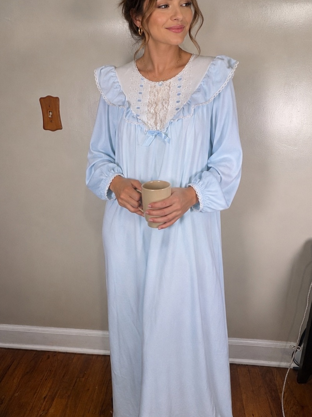 NWT Lorraine Blue Feminine Cottagecore Lace Trim Vintage Fleece Nightgown Sz M